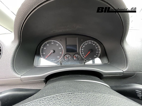 Volkswagen Caddy 12 of 16