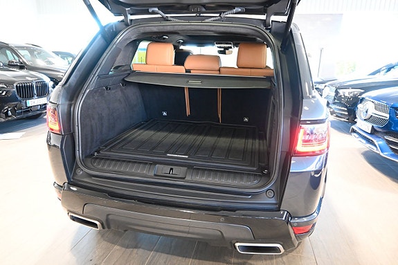 Land Rover Range Rover Sport 15 of 27