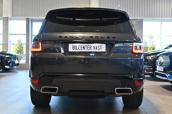 Land Rover Range Rover Sport 4 of 5