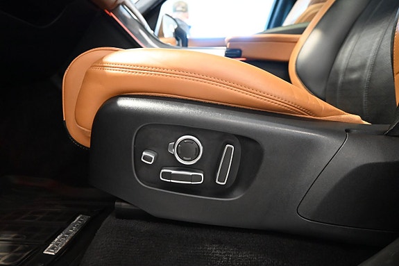 Land Rover Range Rover Sport 17 of 27