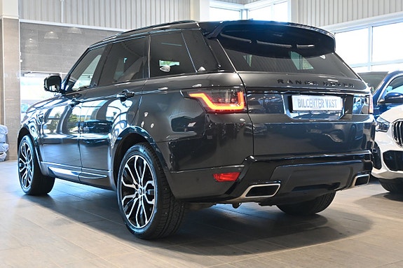 Land Rover Range Rover Sport 3 of 5