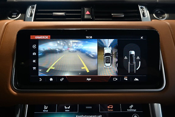 Land Rover Range Rover Sport 24 of 27