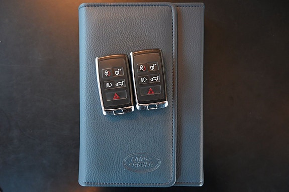 Land Rover Range Rover Sport 27 of 27