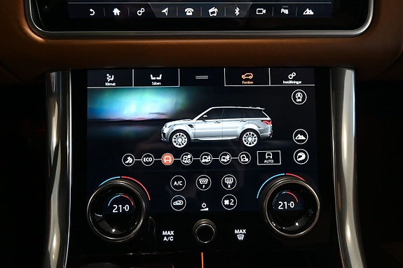 Land Rover Range Rover Sport 22 of 27