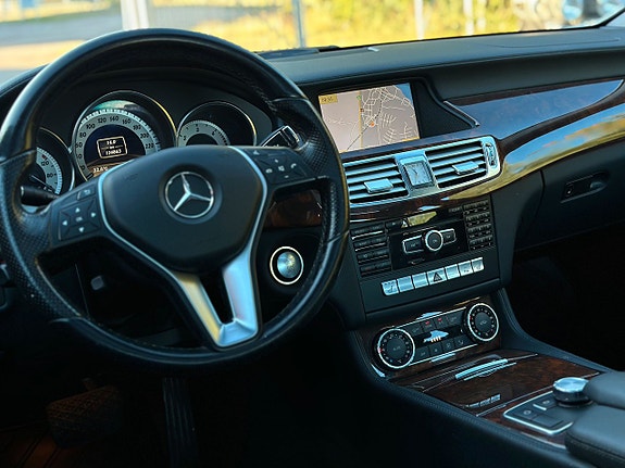 Mercedes-Benz CLS350 13 of 20