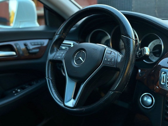 Mercedes-Benz CLS350 16 of 20