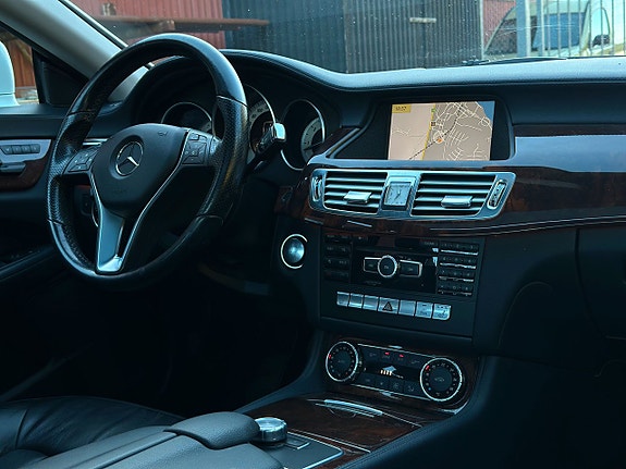 Mercedes-Benz CLS350 15 of 20