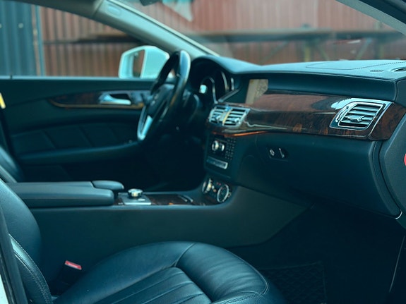Mercedes-Benz CLS350 14 of 20