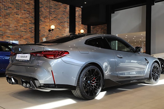 BMW M4 7 of 18