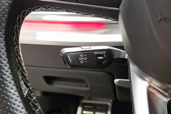 Audi Q8 14 of 22