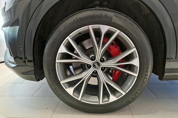 Audi Q8 7 of 22