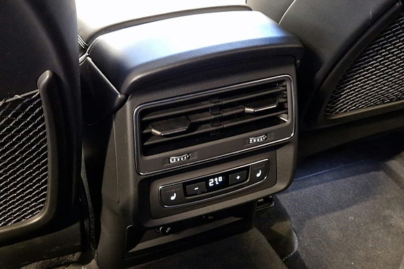 Audi Q8 22 of 22