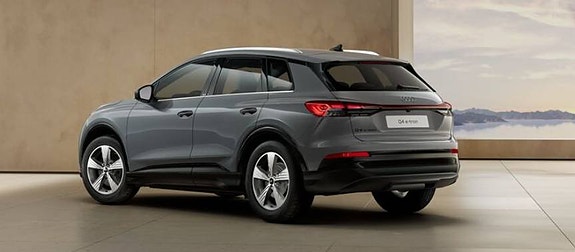 Audi Q4 e-tron 3 of 5
