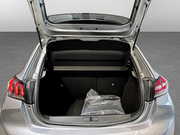Peugeot 208 17 of 17