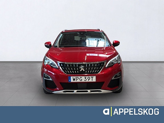 Peugeot 3008 2 of 5