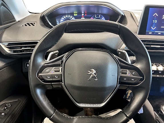 Peugeot 3008 10 of 18