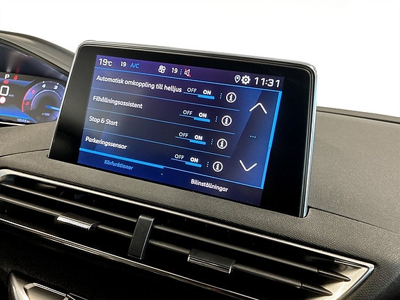 Peugeot 3008 13 of 18