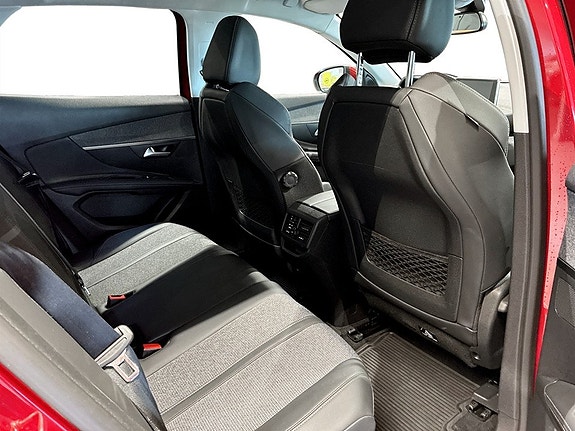 Peugeot 3008 8 of 18