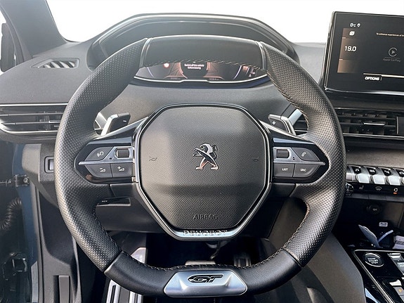 Peugeot 3008 7 of 17