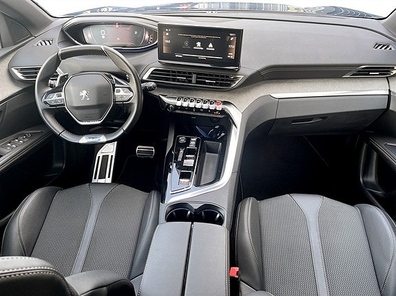 Peugeot 3008 6 of 17