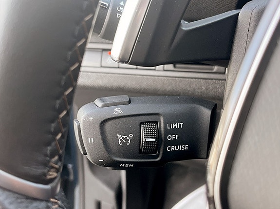 Peugeot 3008 8 of 17