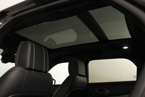 Land Rover Range Rover Velar 26 of 28