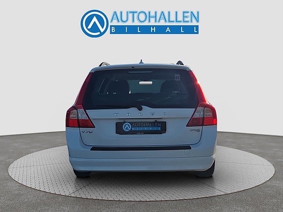 Volvo V70 5 of 13