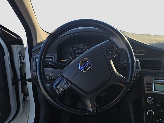 Volvo V70 8 of 13