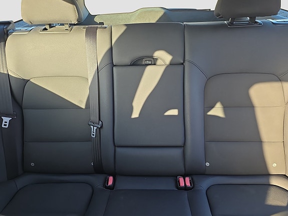 Volvo V70 12 of 13