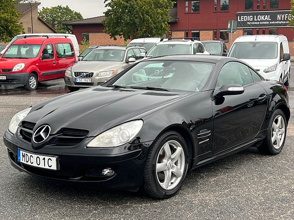 Mercedes-Benz SLK200 17 of 23