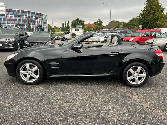 Mercedes-Benz SLK200 7 of 23
