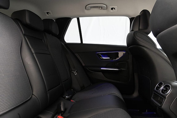 Mercedes-Benz C220 14 of 26