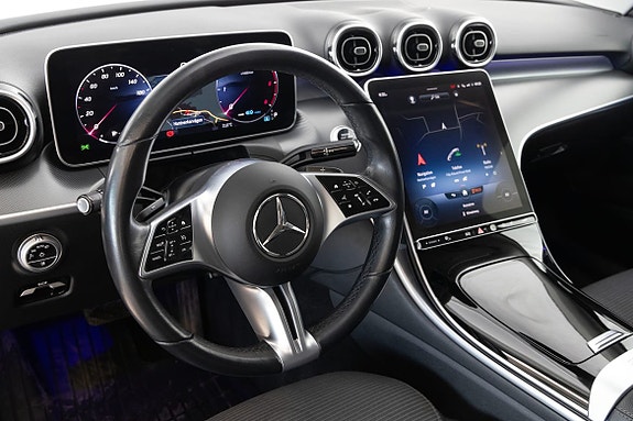 Mercedes-Benz C220 17 of 26