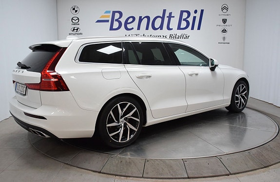 Volvo V60 15 of 23