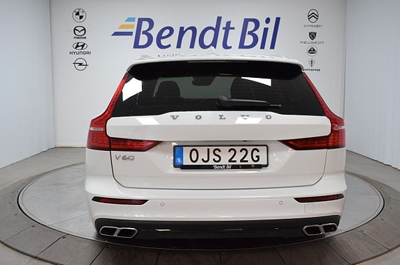 Volvo V60 13 of 23