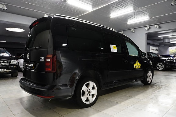 Volkswagen Caddy Maxi 5 of 5
