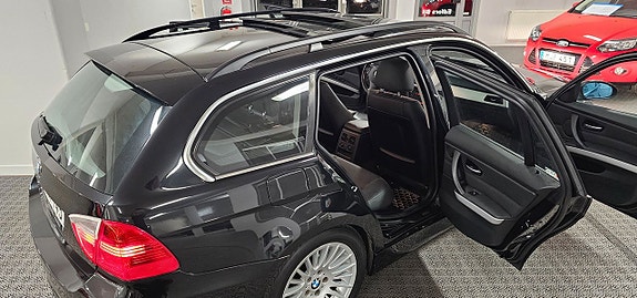 BMW 325i 20 of 26