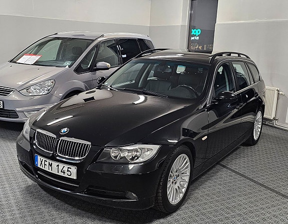 BMW 325i 21 of 26