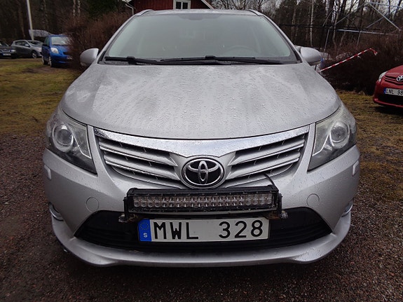 Toyota Avensis 6 of 30