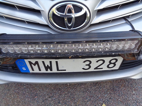 Toyota Avensis 26 of 30
