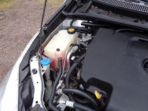 Toyota Avensis 28 of 30