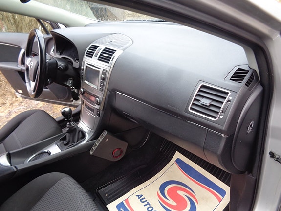Toyota Avensis 16 of 30