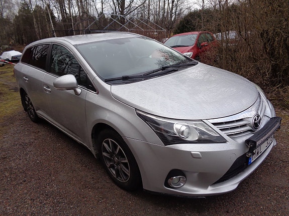 Toyota Avensis 7 of 30