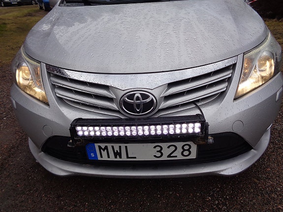 Toyota Avensis 18 of 30