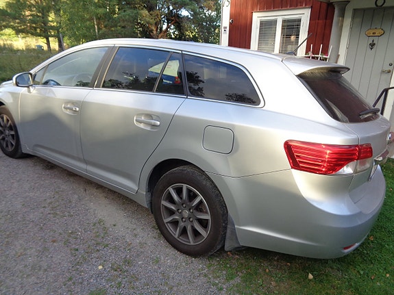 Toyota Avensis 24 of 30