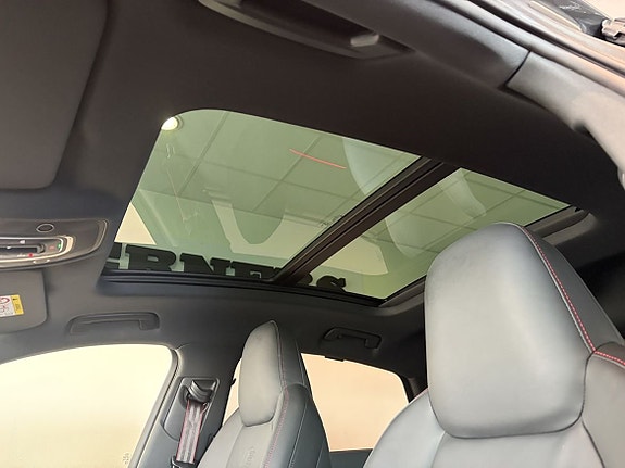 Audi SQ8 12 of 12