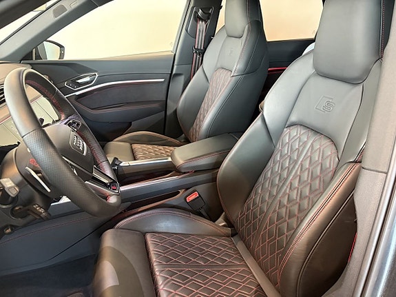 Audi SQ8 8 of 12