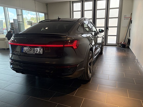 Audi SQ8 4 of 12