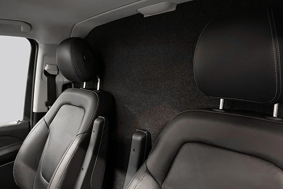 Mercedes-Benz EQV300 6 of 14