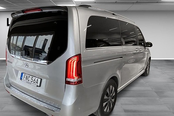 Mercedes-Benz EQV300 3 of 14